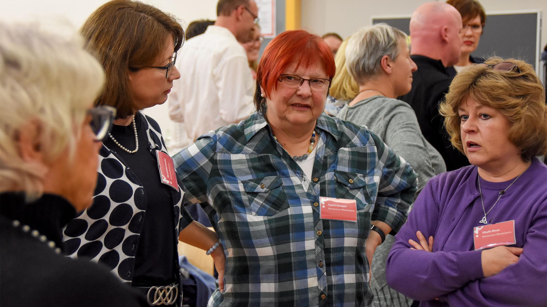 Beim Auswertungsworkshop kamen Haupt- und Ehrenamtliche miteinander über Vergangenheit, Gegenwart und Zukunft des Momentums ins Gespräch.