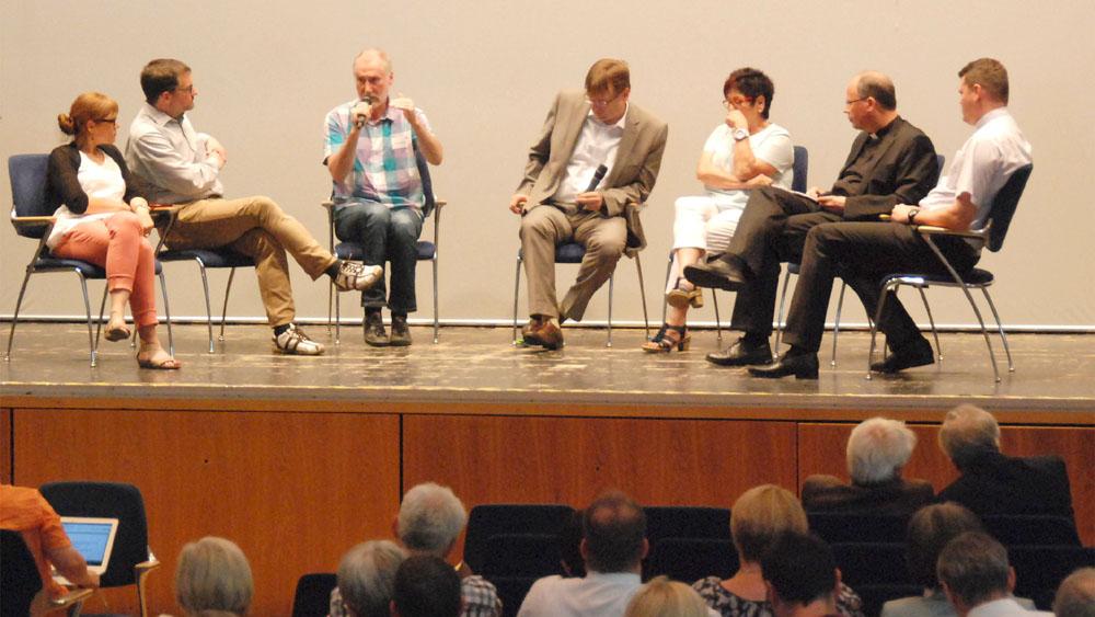 Abschließende Diskussionsrunde im 'Big Eppel' in Eppelborn