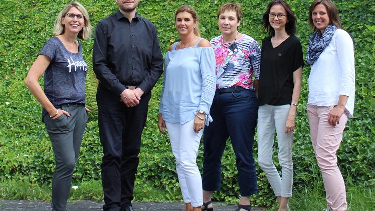 Das Steuerungsteam: Eva Dech, Pfarrer Peter Strauch, Kita-Leitung Nicole Hümmerich, Pastoralreferentin Elisabeth Beiling, Nina Maurer und Erzieherin Sabrina Storz (v. links).