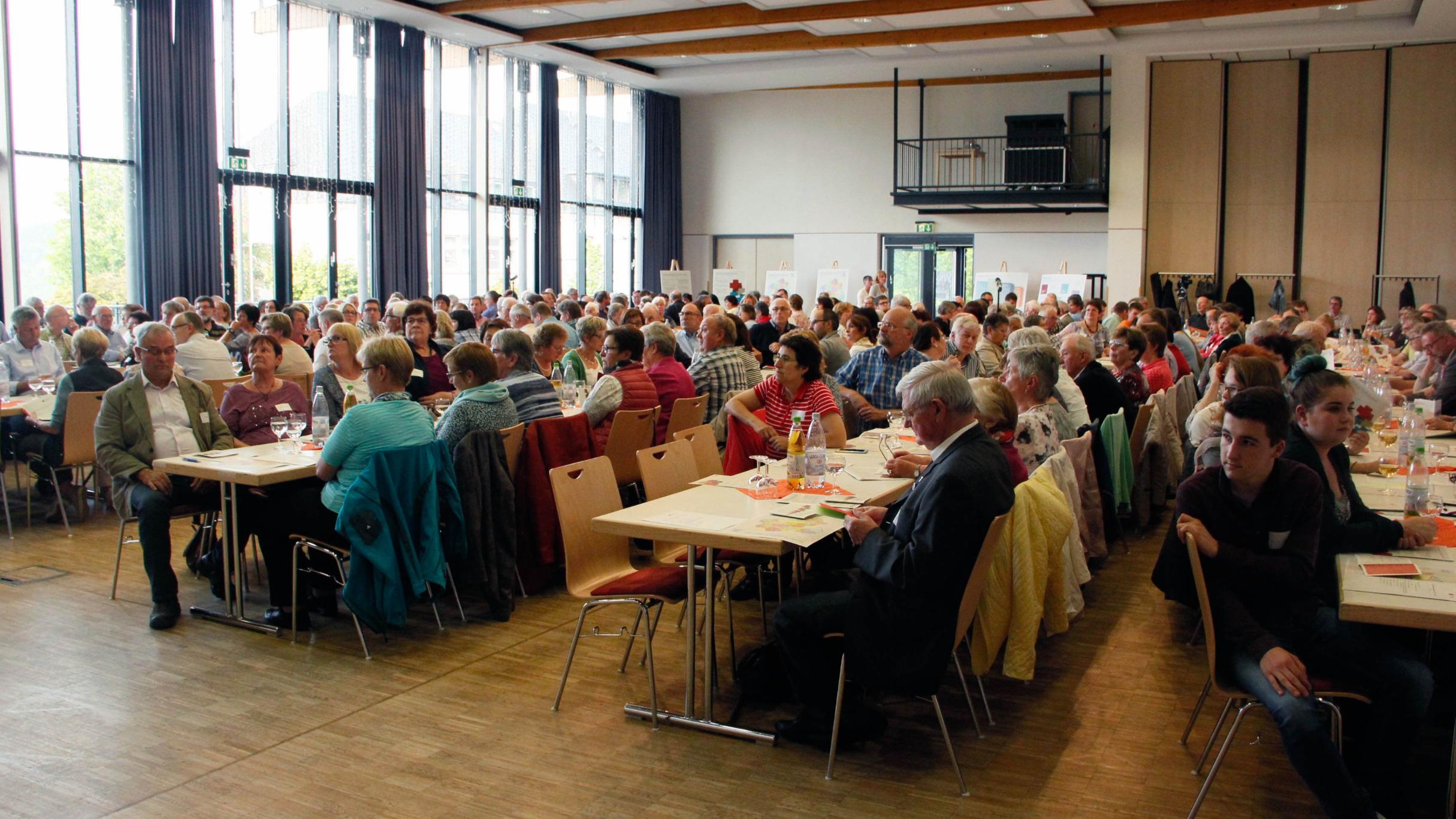 300 Menschen nutzten die Gelegenheit, sich zu informieren.